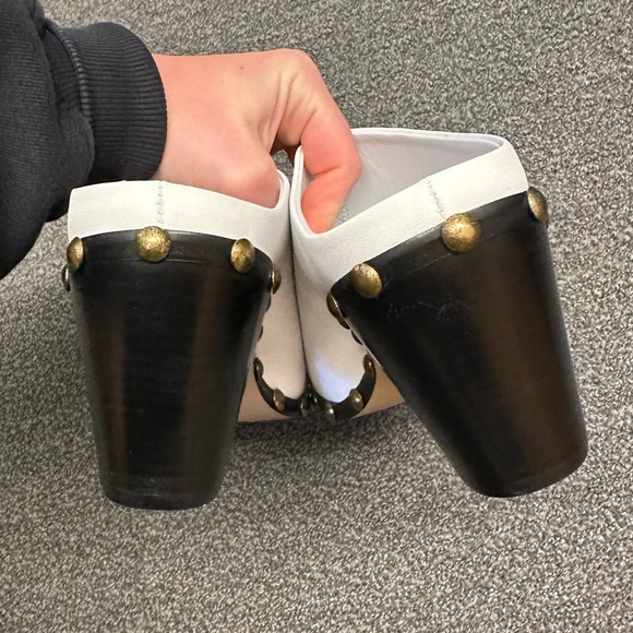 Ilio Smeraldo x Grece Ghanem Western Mule in White - Picture 6 of 11